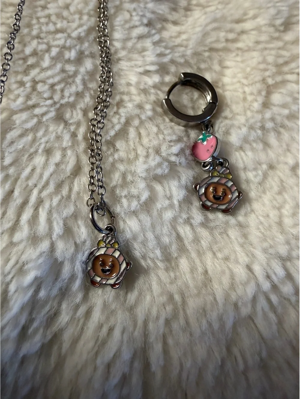 Set of Children’s jewelry 3 necklaces earrings charms Y2K jewelry making